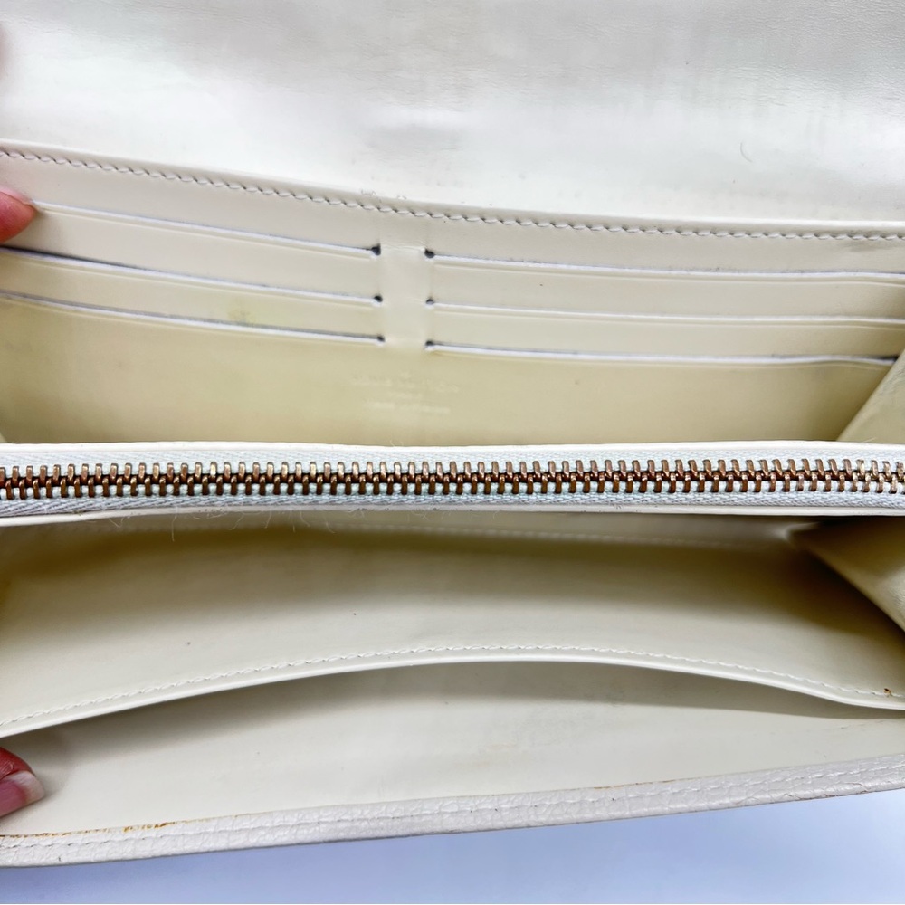 Louie Vuitton Cream Leather w/Gold Metal Red Trim/Yellow Stitching Suhali Wallet - Picture 10 of 13
